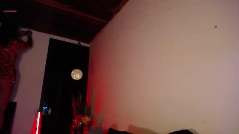 Snapshot of _santalove_ chatting on January 25, 11:32 pm SantaLove online show from January 25, 11:32 pm