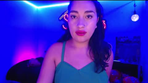 Snapshot of _santalove_ chatting on February 13, 10:00 pm SantaLove online show from February 13, 10:00 pm