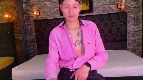 Snapshot of _santi2 chatting on March 7, 9:12 pm santi online show from March 7, 9:12 pm