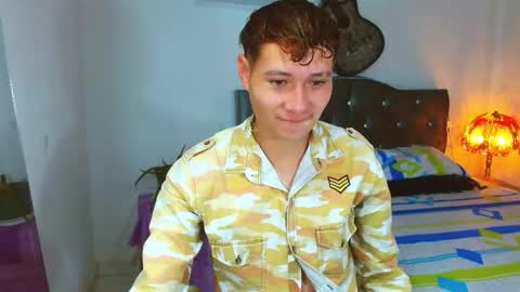 Snapshot of _santi2 chatting on March 26, 7:19 pm santi online show from March 26, 7:19 pm