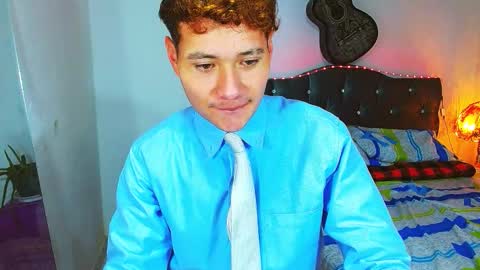 Snapshot of _santi2 chatting on March 27, 9:58 pm santi online show from March 27, 9:58 pm