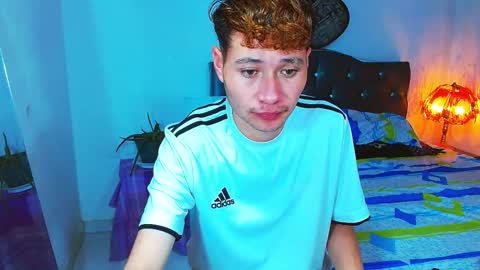 Snapshot of _santi2 chatting on March 29, 3:28 am santi online show from March 29, 3:28 am