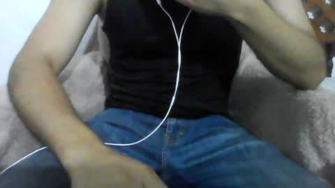 Snapshot of _santiago_lml_ chatting on June 23, 12:30 am Santiago online show from June 23, 12:30 am