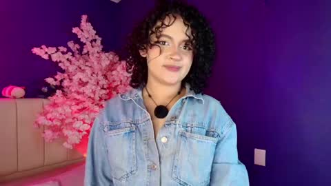 Sara online show from May 31, 4:20 am