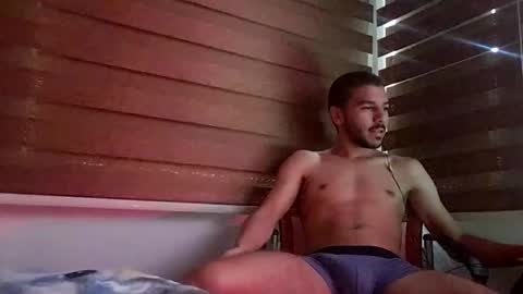 Snapshot of _sebas69 chatting on November 24, 3:01 pm _sebas69 online show from November 24, 3:01 pm