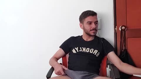 Snapshot of _sebas69 chatting on February 12, 5:41 pm _sebas69 online show from February 12, 5:41 pm