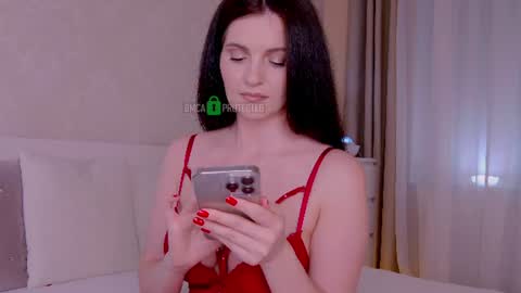 Snapshot of _seductive_ chatting on June 14, 8:00 pm Alya online show from June 14, 8:00 pm