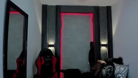 Snapshot of _selene_red chatting on January 11, 5:40 pm Selene online show from January 11, 5:40 pm
