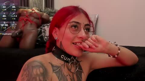 Snapshot of _selene_red chatting on January 16, 8:57 pm Selene online show from January 16, 8:57 pm