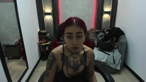 Snapshot of _selene_red chatting on February 26, 12:36 pm Selene online show from February 26, 12:36 pm