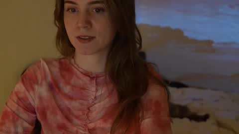 Snapshot of _sensualia_ chatting on December 18, 8:15 pm Lia online show from December 18, 8:15 pm