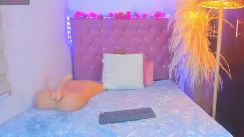 _sexbunny_ online show from April 28, 6:40 am