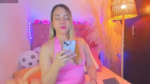 _sexbunny_ online show from July 14, 4:06 am