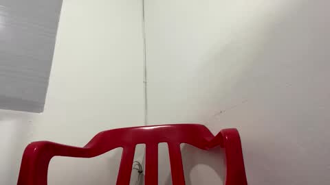 Juan Pablo-independent model online show from November 21, 7:40 am