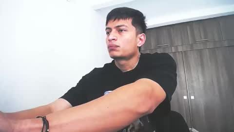 Juan Pablo-independent model online show from February 16, 5:31 pm