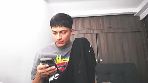 Juan Pablo-independent model online show from February 19, 1:01 am