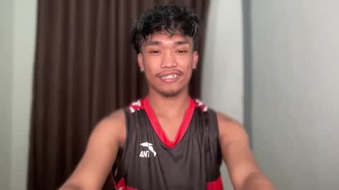 Del online show from November 12, 10:15 am