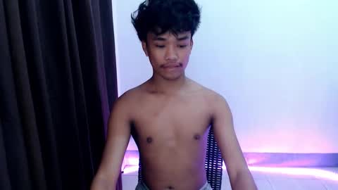 Del online show from November 28, 9:45 am