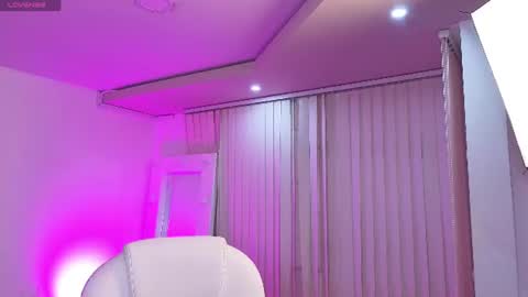 _sharlotte777 online show from June 11, 2:48 pm