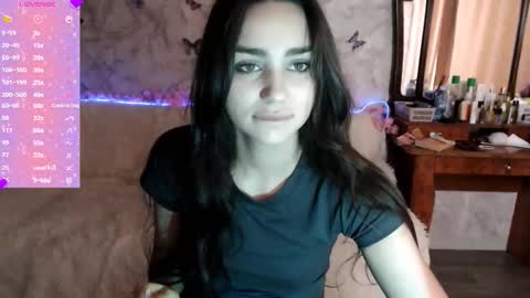 Snapshot of _shynikki chatting on September 14, 6:01 am _shynikki online show from September 14, 6:01 am