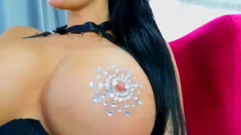 Snapshot of _sinwithme_ chatting on November 9, 9:07 am Jessy online show from November 9, 9:07 am