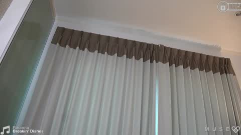 Marinette online show from January 2, 2:00 am