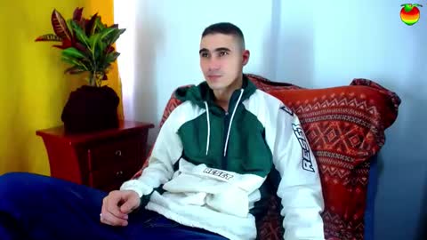 _skyleer_ online show from November 15, 6:59 pm