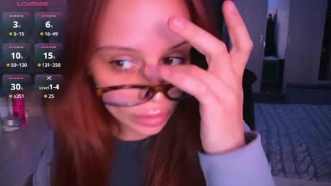 Alice online show from September 30, 3:06 pm