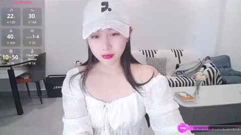 winni online show from February 13, 5:25 am