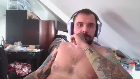 _smiley_bear27 online show from November 4, 1:38 am