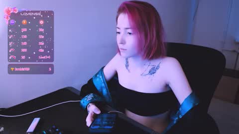 _sneko_ online show from February 1, 8:35 am