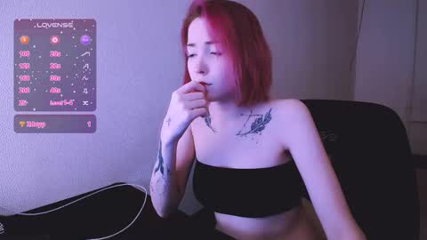 _sneko_ online show from February 2, 11:03 pm