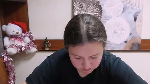 Sofi online show from December 13, 8:37 pm