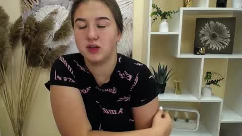 Sofi online show from September 12, 8:03 am