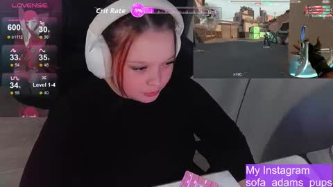 Snapshot of _sofia_adam_ chatting on November 3, 1:23 pm pups online show from November 3, 1:23 pm