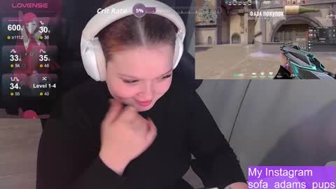 Snapshot of _sofia_adam_ chatting on November 4, 2:38 pm pups online show from November 4, 2:38 pm