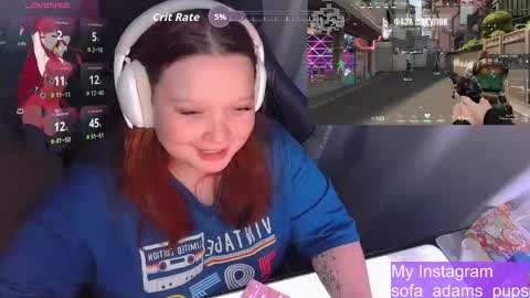 Snapshot of _sofia_adam_ chatting on November 16, 2:28 am pups online show from November 16, 2:28 am