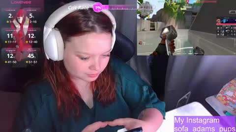 Snapshot of _sofia_adam_ chatting on November 17, 5:35 am pups online show from November 17, 5:35 am