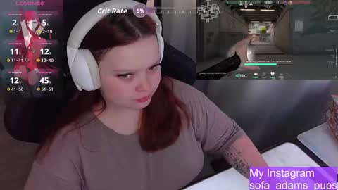 Snapshot of _sofia_adam_ chatting on December 1, 9:14 am pups online show from December 1, 9:14 am