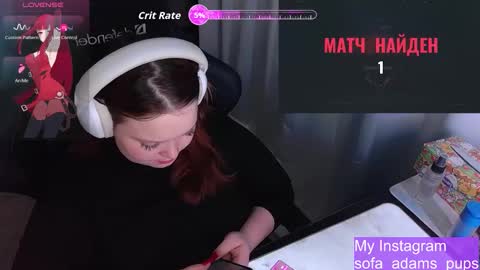 Snapshot of _sofia_adam_ chatting on December 3, 5:48 am pups online show from December 3, 5:48 am