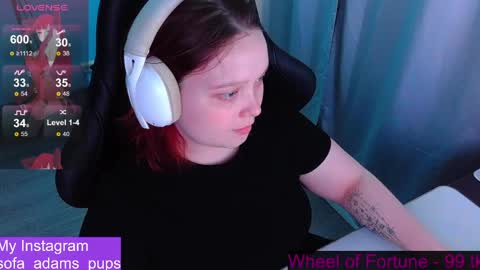 Snapshot of _sofia_adam_ chatting on April 10, 7:13 am pups online show from April 10, 7:13 am