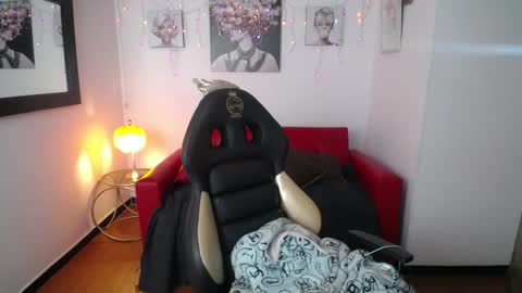Sofia online show from February 13, 2:12 am