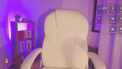   online show from January 10, 6:20 pm