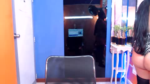 Snapshot of _sofiajones_ chatting on February 18, 4:59 pm SOFIA online show from February 18, 4:59 pm