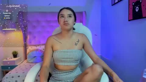 Sophie  online show from February 23, 7:33 pm