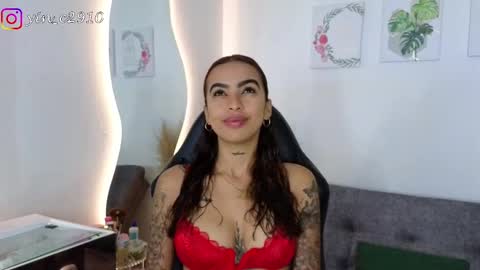 Snapshot of _sophiebrown__ chatting on December 28, 3:04 am Andrea The Next Stream Wednesday online show from December 28, 3:04 am