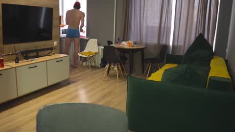 OLIVERpvt is open online show from December 7, 10:01 am