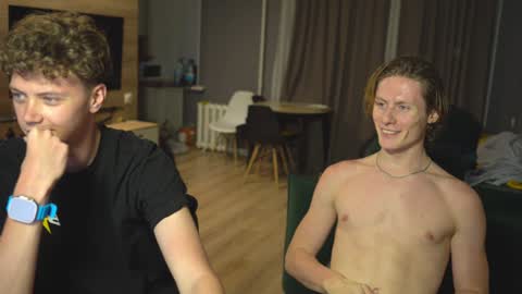 OLIVERpvt is open online show from December 22, 12:05 pm