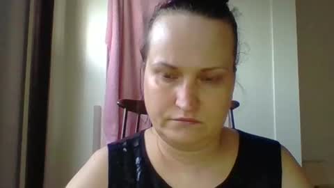 Melisa online show from March 4, 5:03 pm