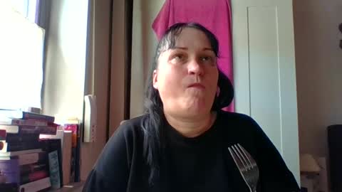 Melisa online show from June 13, 11:30 am